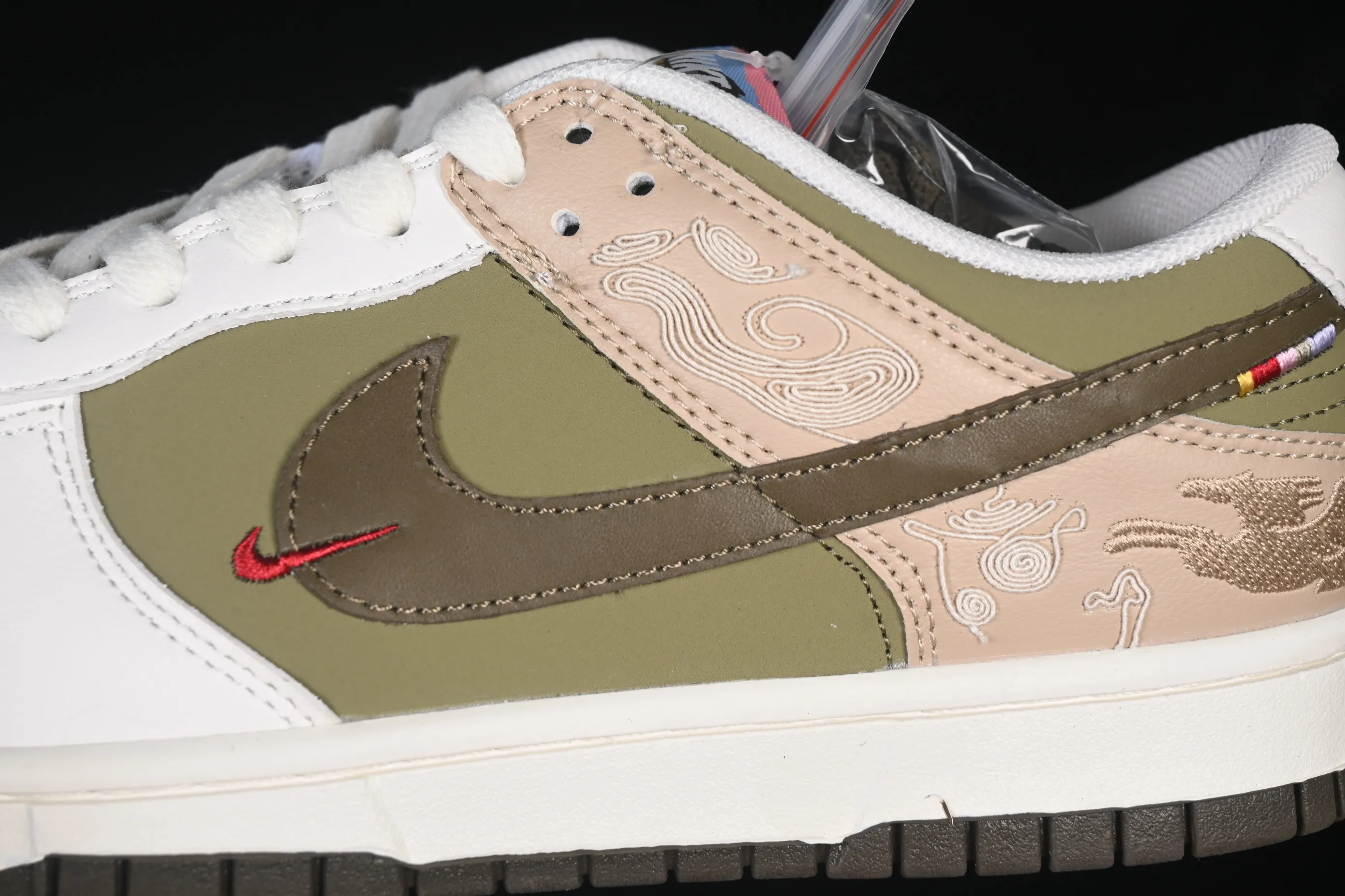 All categories Nk SB Dunk series Nk SB Dunk Low low-top sneakers Nike SB Dunk Low Year of the Horse limited low-top casual sneakers IQ1118-220